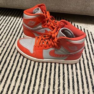 Men’s 10.5 Jordan 1